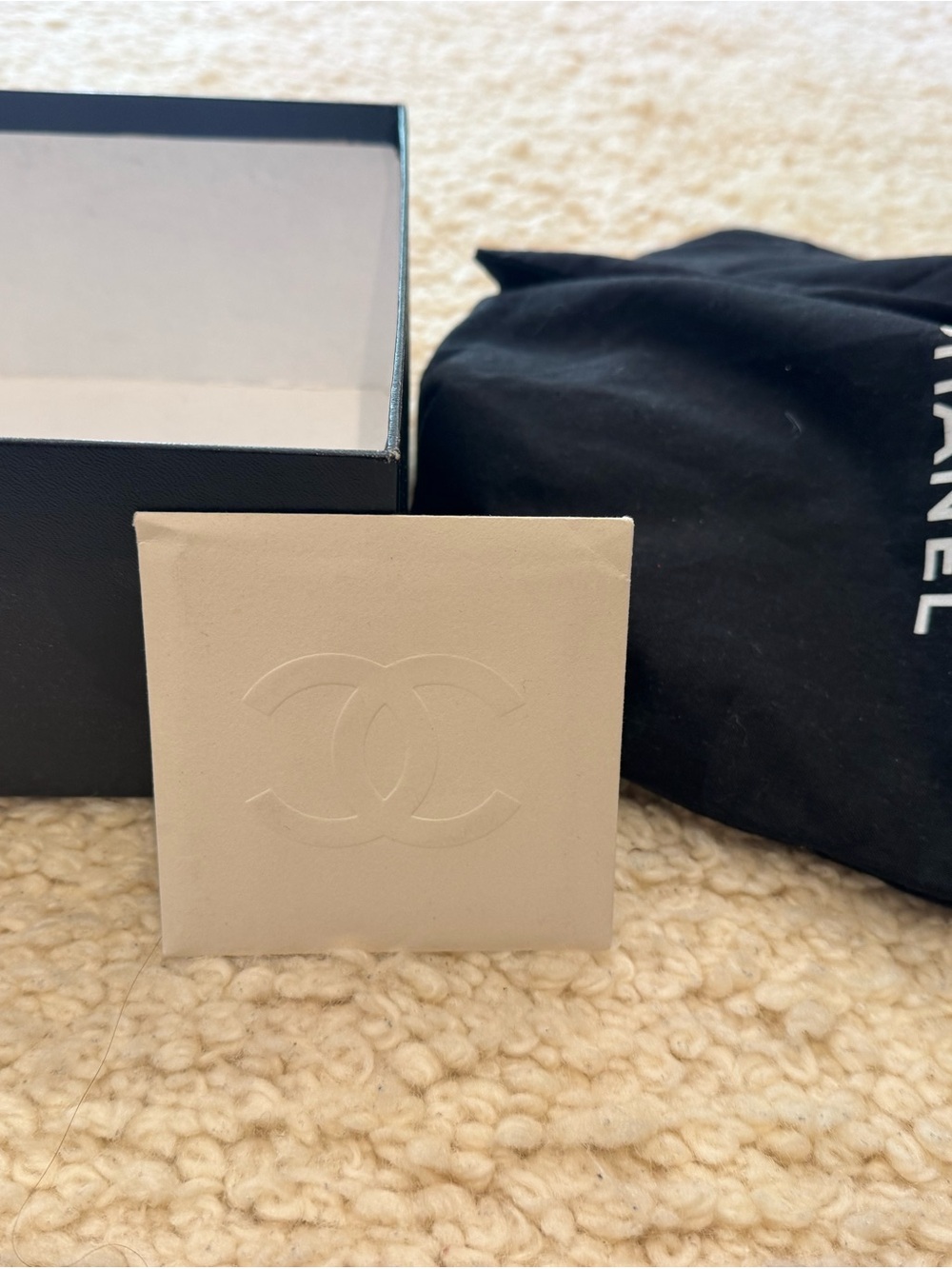 CHANEL Tan Leather Ballet Flats with CC Logo and Bow - Picture 9 of 14